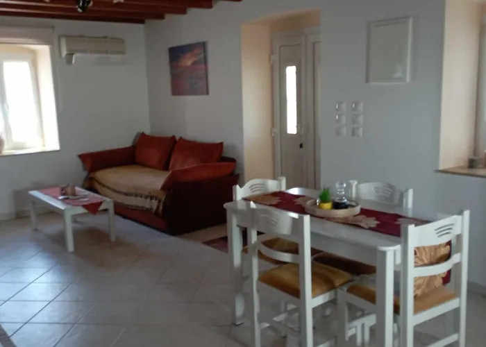 Marevie Leros 1 Agia Marina (Leros)